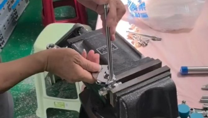 Easy to tighten